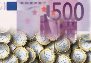 女子家中107万现金失窃，一场突如其来的家庭危机与反思