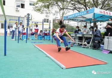中考体育跑步与跳远哪个好