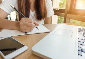 疫情下的人性考验，杭州返乡员工遭受电话辱骂事件深度解析