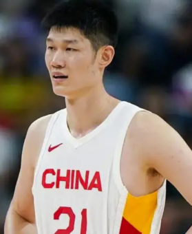 胡明轩赵睿集体失声！中国男篮险胜波黑暴露致命短板