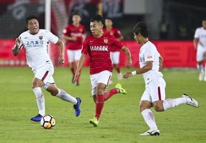 奥运连冠！恭喜中国队，横扫创造新历史，日本队高兴太早了