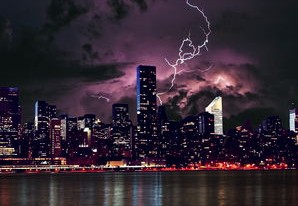融媒体时代下的震撼力量——中央电视台一套直播