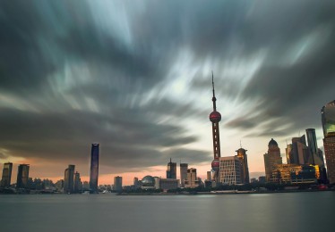 上海再诞单价地王，天价背后的经济与社会思考