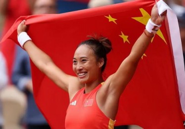 郑钦文影响力有望超李娜？从两个角度分析，郑钦文有独特的优势