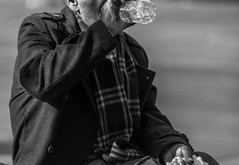 被性侵后沉默18年的她，为何现在选择勇敢发声？