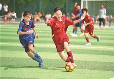 五人足球小场地，大梦想——探访五人足球的魅力与挑战

采访提纲