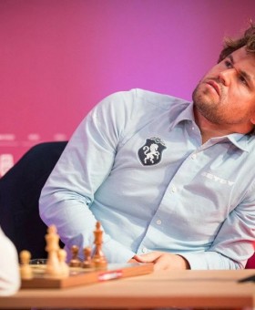 杜达卡尔森和棋萨格勒布，大棋巡回赛战局分析
