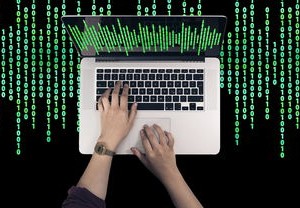 新疆疫情新动态，专家分析病毒源头指向境外输入