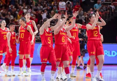 女篮中国法国