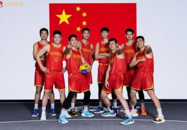 江西籍选手徐诗晓巴黎奥运会卫冕夺冠家乡人民为其加油助威