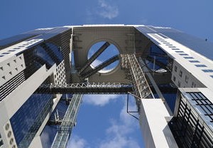 深圳体育中心，城市运动的新地标，市民健身的乐园