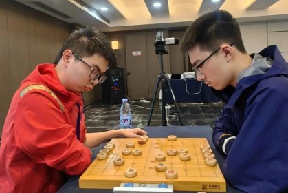 尹昇，孟繁睿出征象棋世锦赛上海主场争锋