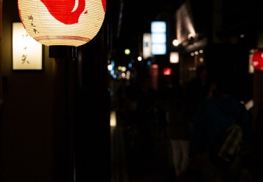 蜜雪冰城闭店风波，深度解读背后的原因与负责人的回应