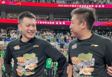 辽宁男篮夺冠后的阵容重建与内讧问题