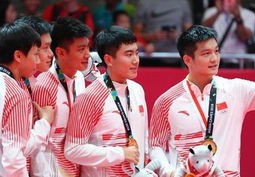 樊振东逆袭：全场喝彩，法国球迷为他欢呼！