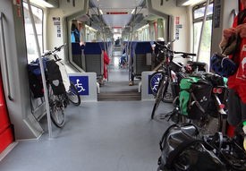 列车有权拒绝买短乘长旅客继续乘车，秩序与责任的坚守