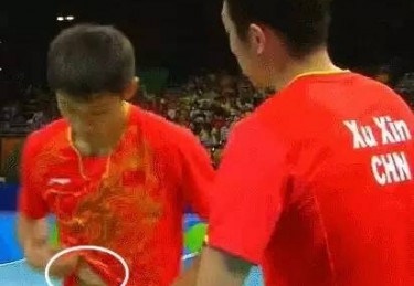 吃体育生的痰