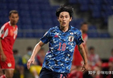 韦世豪与南野拓实冲突事件