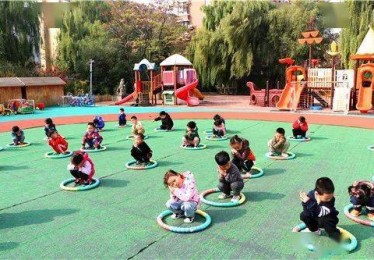 幼儿园体育游戏设计教案小班