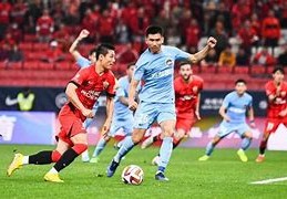 武巴连线再显神威巴尔加斯助攻武磊领衔海港力克沧州