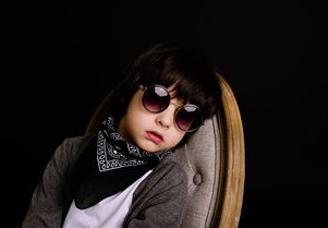吴谨言肚子隆起疑怀孕，传闻背后的真相