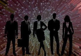 黄雨婷创造新世界纪录摘金——泳坛新星闪耀世界赛场