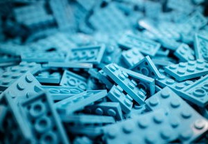 融信中国单日涨幅近400%的背后原因及影响分析