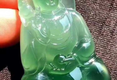翡翠直播数字时代的珠宝鉴赏新风尚