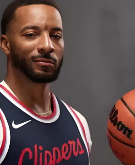 NBA转会最新动态：魔术献出顶薪，鲍科比离队，比尔下家仍存疑