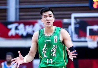 遗憾未能在生涯中上演一人一城，郭艾伦结束年辽宁男篮生涯