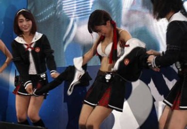 如何能闻到体育老师的袜子