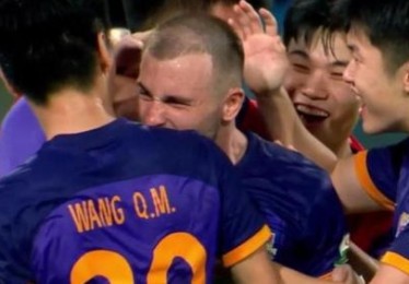 阿代米：我认为中超联赛未来向好；巴顿是中国最好的球员之一