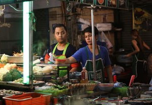 贾冰凭一己之力让旅综变成了吃播，美食与旅行的奇妙碰撞