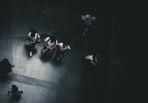 谁是篮球场上的真正王者？