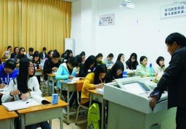 大学体育免修条件