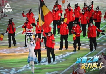 巴黎奥运会首日盘点：中国代表团收获金铜，国羽场比赛全胜，孙一文爆冷遗憾出局