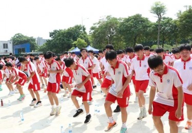 中考体育考试现场视频