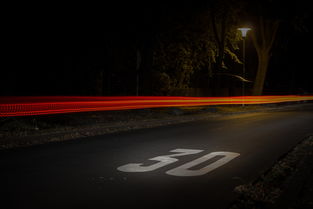 广东省博物馆回应车库禁停新能源车，理性探讨与合理解决之道