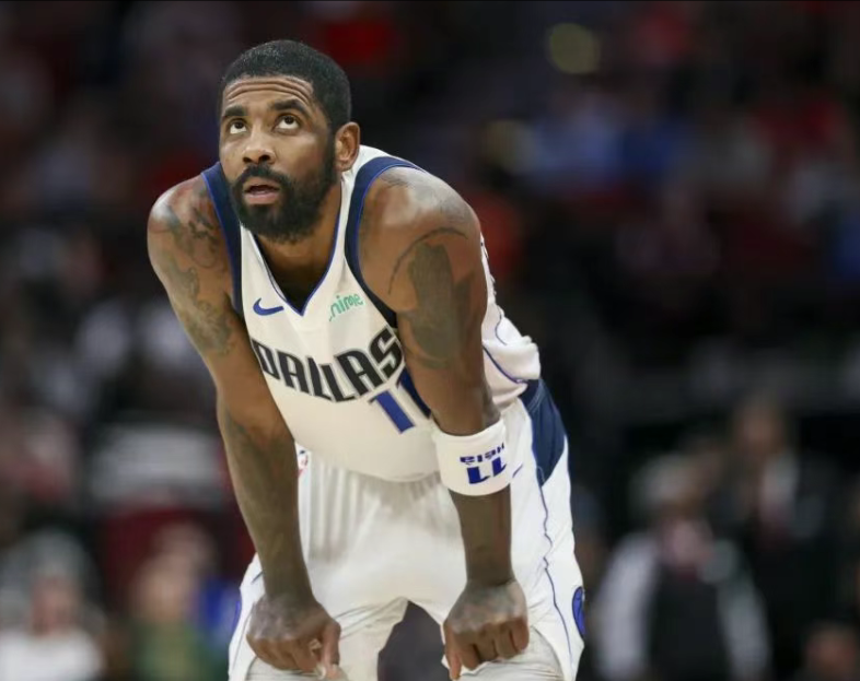 NBA疯狂24小时，铂金赴老鹰欧文降薪，名记发出暗示“不要睡觉”
