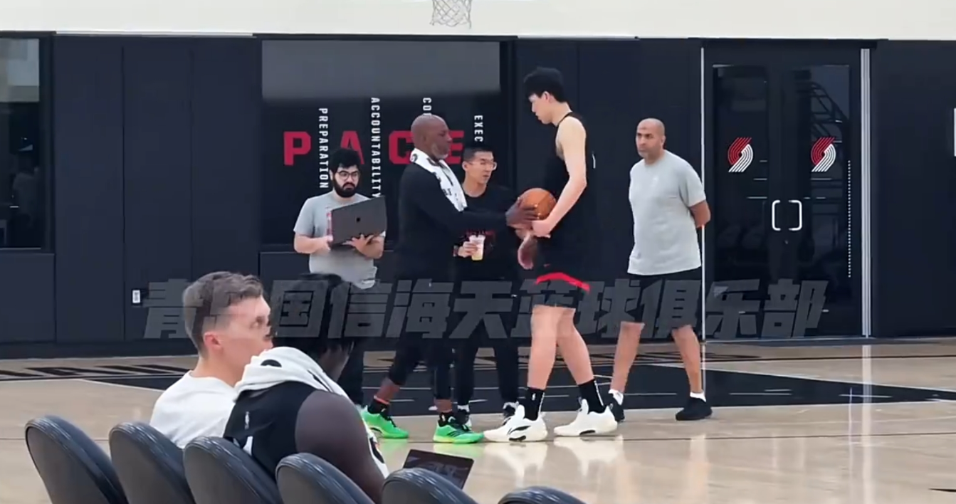 主教练比卢普斯与杨瀚森不仅是同一家经纪公司，还共用同一个经纪人！
